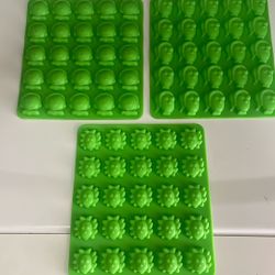 Ice Maker Tray Shaped Silicone New