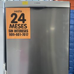 BOSCH STAINLESS STEEL DISHWASHER 