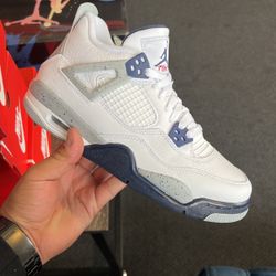 Air Jordan 4 Retro Midnight Navy Size 7Y/ Mens Size 7