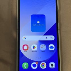 Samsung Flip 6.    256gb