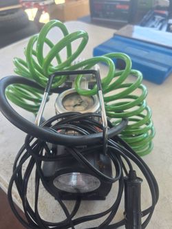 Tire inflator