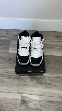 Air Jordan 11 Retro (GS) size 7Y