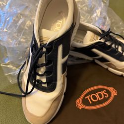 Designer Men’s Casual Sneakers