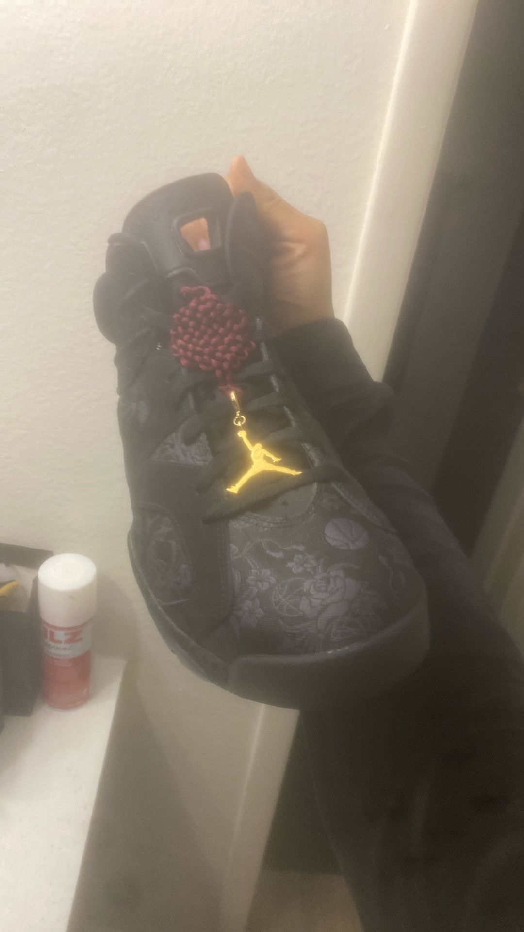 BRAND NEW  NEVER WORN