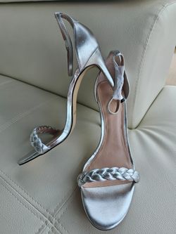 Brand new Rachel Zoe genuine leather sandals in women's size 10