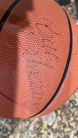 Autographed Billy Donovan Basketball 🏀