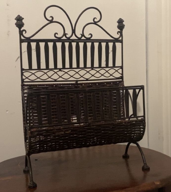 Magazine Rack