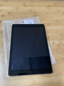 Like New iPad Air 16GB Space Gray 90 DAY WARRANTY