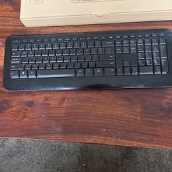 Keyboard Wireless 🛜 & Mouse Set 