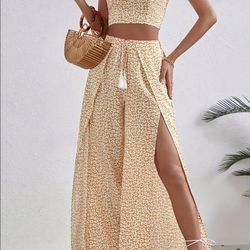 Woman’s Two Piece Outfit Crop Top, And Split Pants