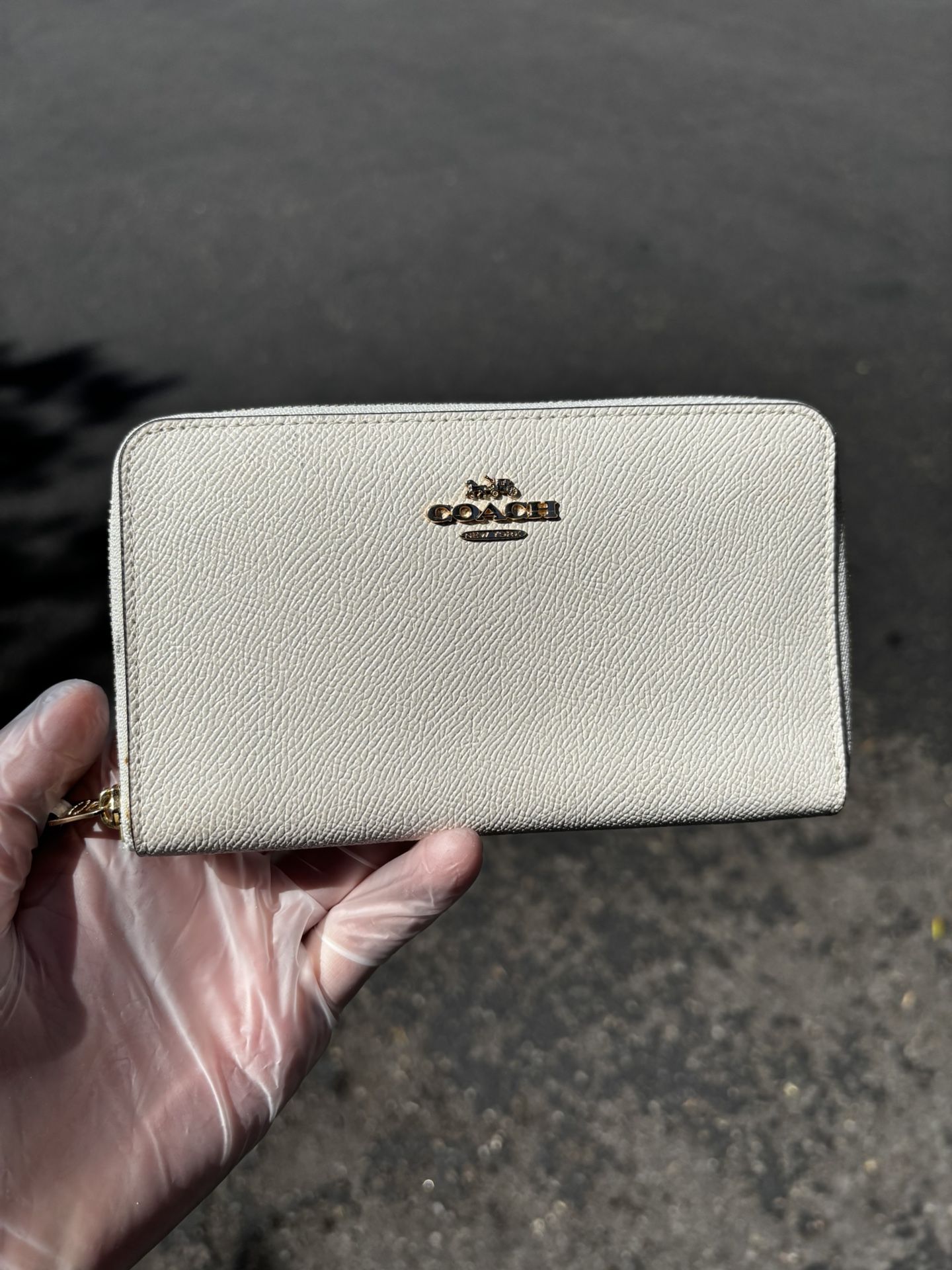 Coach Zipper Wallet