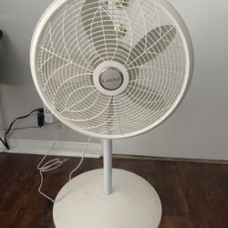 Lasko Fan with Adjustable Height and 3 Cooling Speeds, Portable, 18", White
