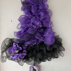 Purple Black Witch Hat Halloween Wreath