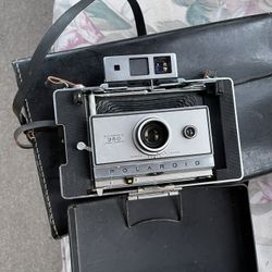 Vintage polaroid 350