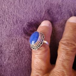 Beautiful 1960'S Sterling silver raised Lapis lazuli Ring Size 8-3/4