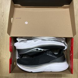 Brand New Saucony Guide 17 