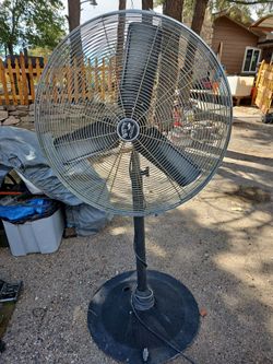 Hampton Bay fan
