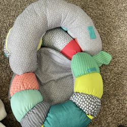 Tummy Time Pillow That Helps Support Baby In Sitting Position 