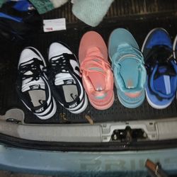 Nike Shoes 75 Each New
