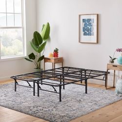 Queen Size Folding Metal Bed Frame + Mattess