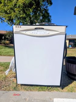 Maytag dishwasher Free 640 Diane Place Escondido CA 92026
