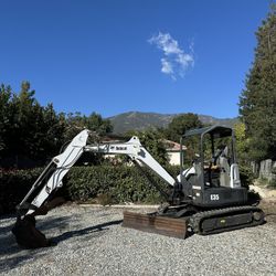 Bobcat E35 Mini Excavator 