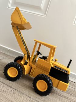 John Deere Vintage Tractor Toy