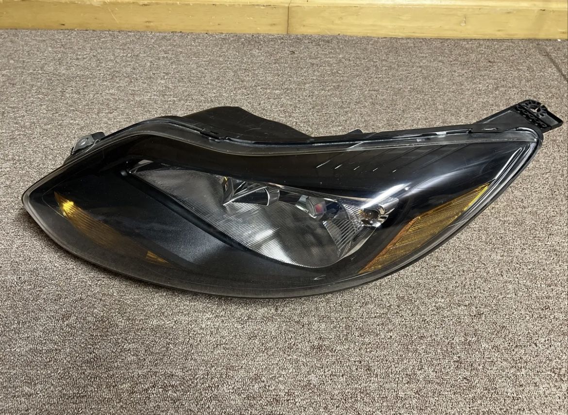 2016 Ford Focus Black Housing Driver Headlight (Sedan).