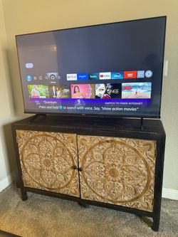 50” Hisense SMART TV Great Condition No Scratches Or Issues
