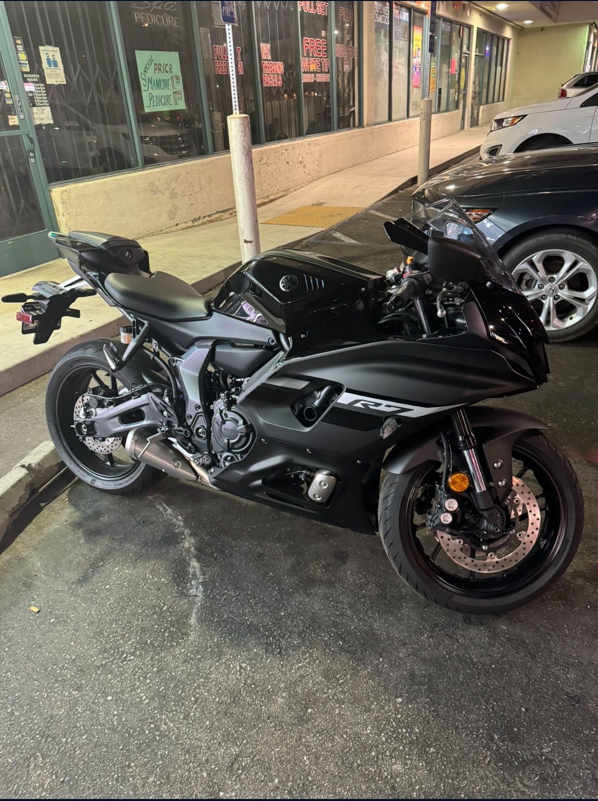 Selling 2024 Yamaha R7