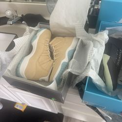Jordan 11 Htowns 