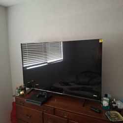 58' Hisense Flat-screen Smart Tv