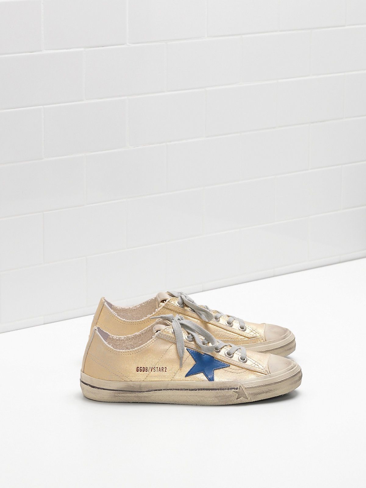 Golden Goose Sneakers