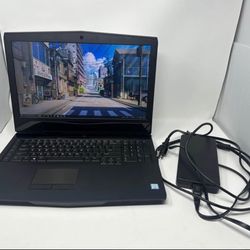 ALIENWARE 17 R5 P31E i7 8th GEN 2.2GHz GTX 1070 1TB HDD 16 GB RAM Gaming Laptop (damaged corner)