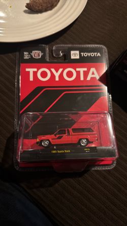 Collectible CHASE 1985 toyota truck HS76