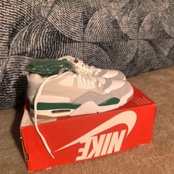 Jordan Courtside 23 White/Green Size 8.5M BRAND NEW