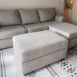 Light Grey Sectional Couch w/ Ottoman – Great Condition