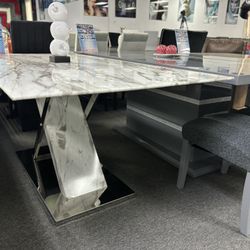 Beige/gray Dining Table W/ Sturdy X Base Design W/ 4 FREE CHAIRS!( Furniture Blowout) NEW
