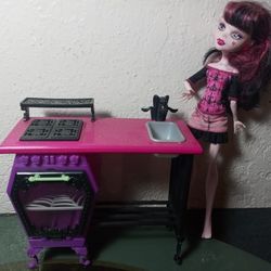 Monster High kitchen cabinet & doll