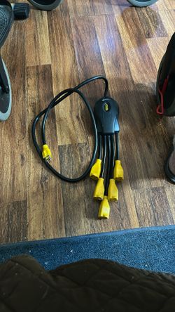 Shoplogic 5 Outlet Powersquid. 4' 14 Gauge Wire. Lighted Switch w/ 15 Amp Breake