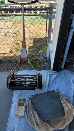 Vintage Scotts hand mower with collection bag