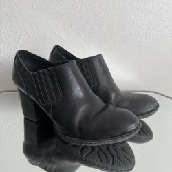 BORN Black Leather Western Breckin Low Ankle Chunky Block Heel Slip On Boots