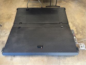 Diamondback Tonneau Cover For Ford F-150 6ft Pick Up Bed