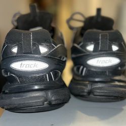 Balenciaga track 42