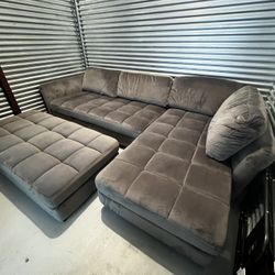 R2G Sectional Sofa w/ Chaise & Ottomon