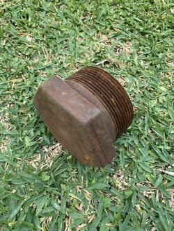 Metal pipe plug