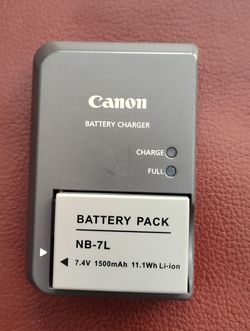Canon Battery Charger +NB-7L Battery, like NEW