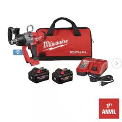 Milwaukee M18 ONEFHIWF1 1″ High Torque Impact Wrench Kit w/ Socket set