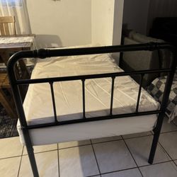 Twin Bed 