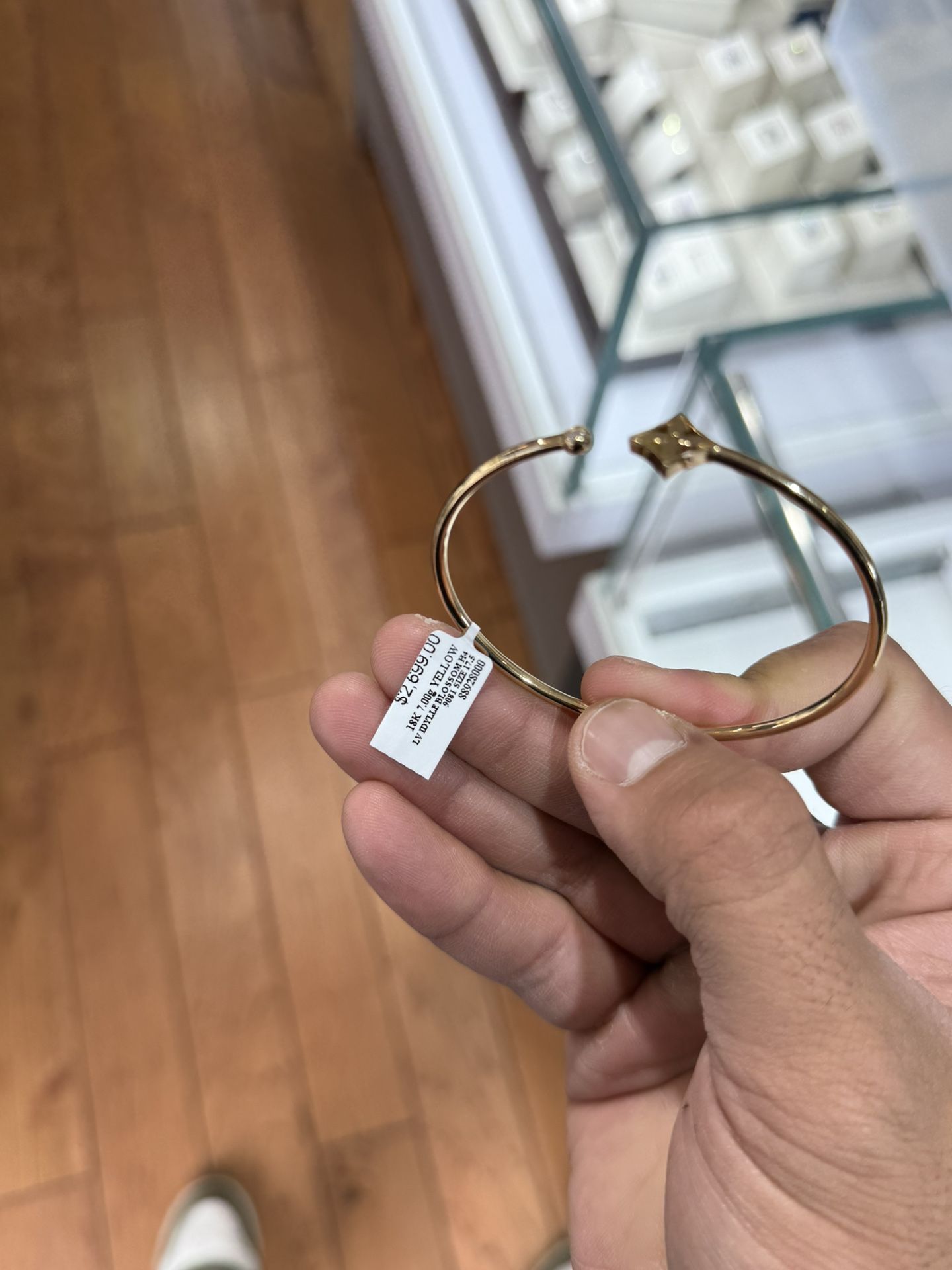 Louis Vuitton bracelet authentic size 17